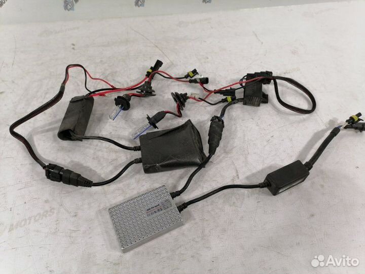 Блок розжига ксенона Volvo V70 SW61 2003