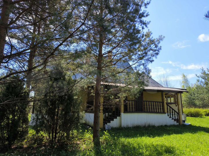 Дом 180 м² на участке 83 сот.