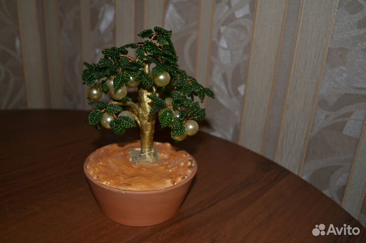 Деревья из бисера в ассортименте