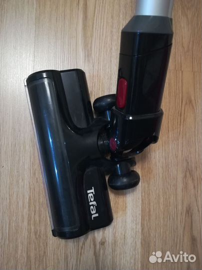 Вертикальный беспроводной пылесос tefal