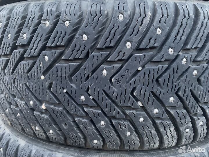 Nokian Tyres Hakkapeliitta 8 215/60 R16