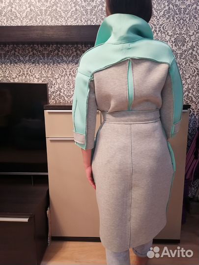 Плащ женский