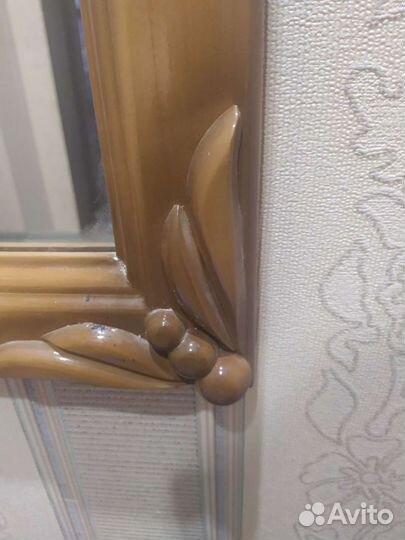 Зеркало настенное