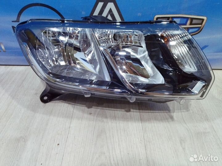 Фара Renault sandero 2 Прав