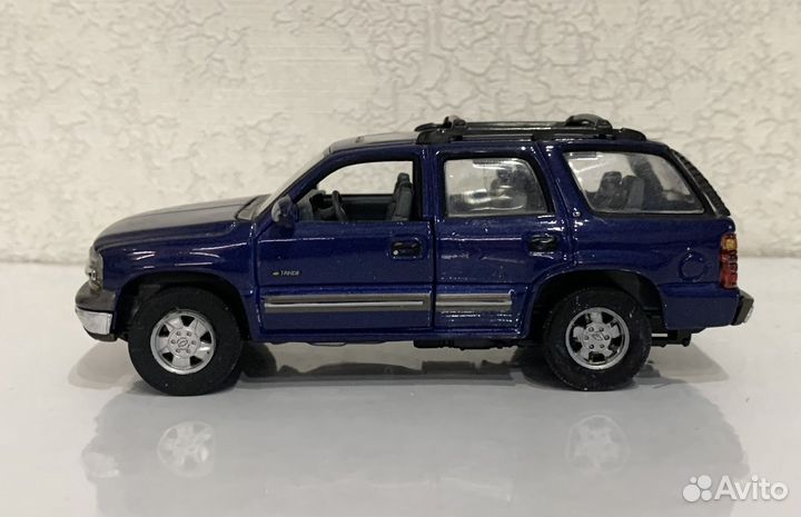 Chevrolet Tahoe 1:43 Cararama