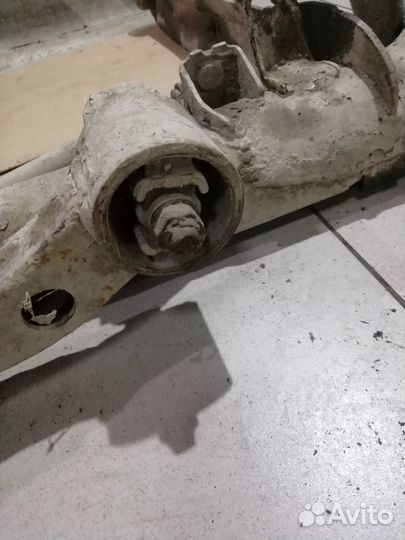 Балка задняя со ступицами сборе Nissan Primera P12