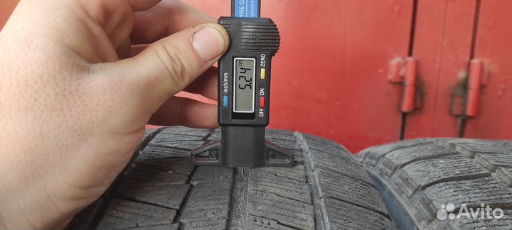 Bridgestone Blizzak Revo GZ 205/55 R16