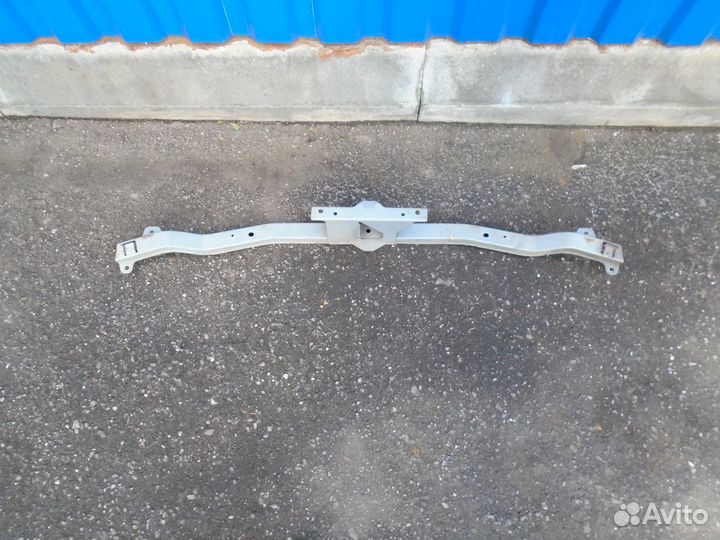 Nissan 62290-AU330 Усилитель бампера верхний