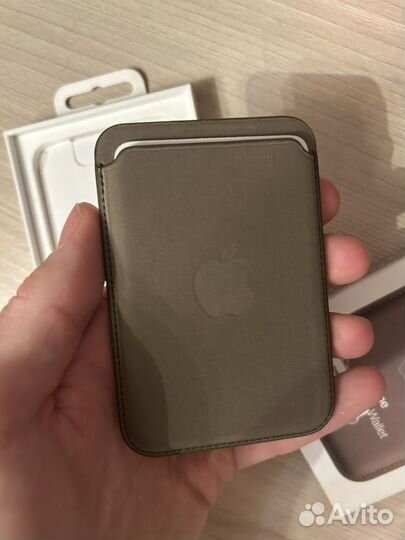 Картхолдер Finewoven Apple