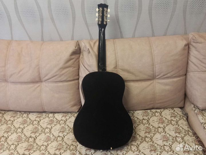 Гитара акустика