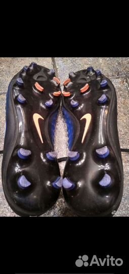Футбольные бутсы nike magista