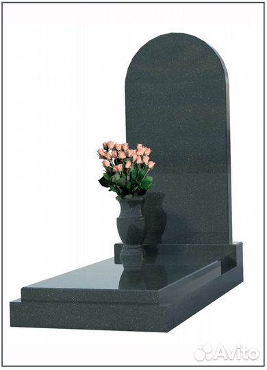 Памятник из черного гранита одинарный