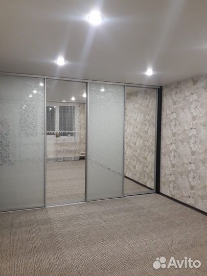 Двери для перегородки