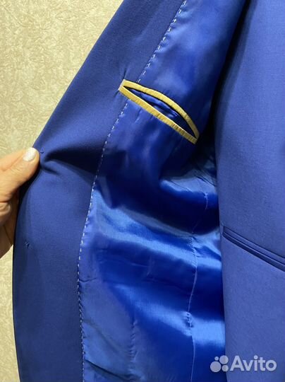 Костюм для мальчика новый,рост 164 170
