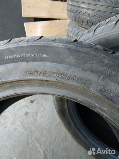 Westlake SA57 225/55 R17 57S