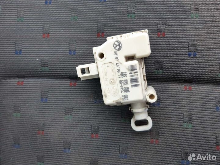 Активатор замка багажника passat b5