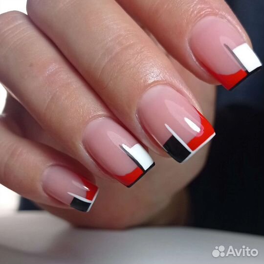 Маникюр и педикюр