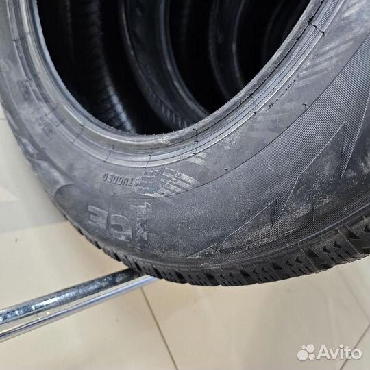 Formula Ice 215/65 R16