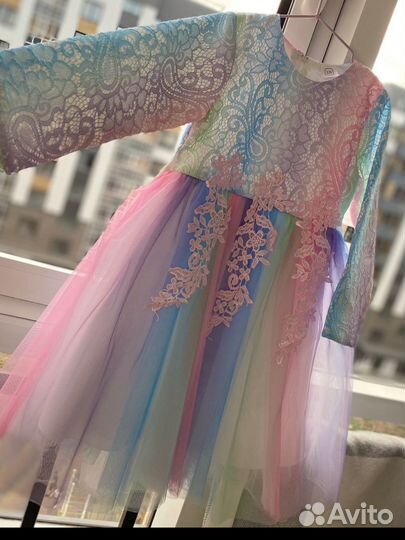 Детское платье на 5-6-7 лет