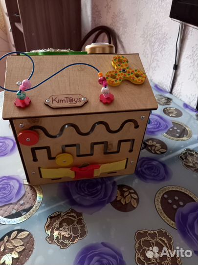 Бизиборд домик