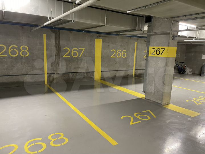 Машиноместо, 14 м²