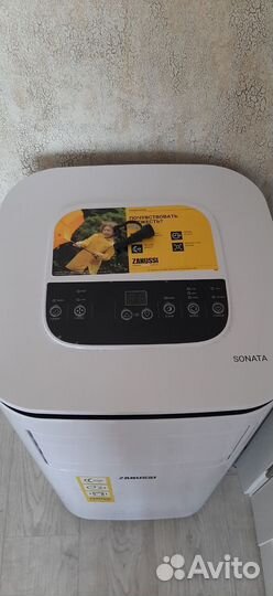 Кондиционер мобильный Zanussi zacm-09SN/N1 белый