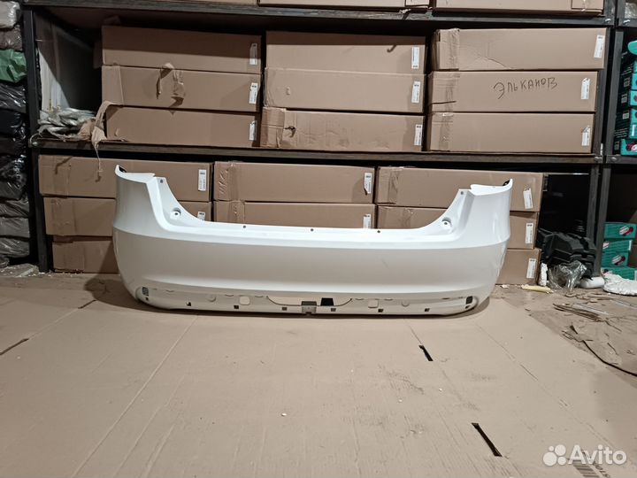 Бампер задний лада веста цвет белый (ледниковый)