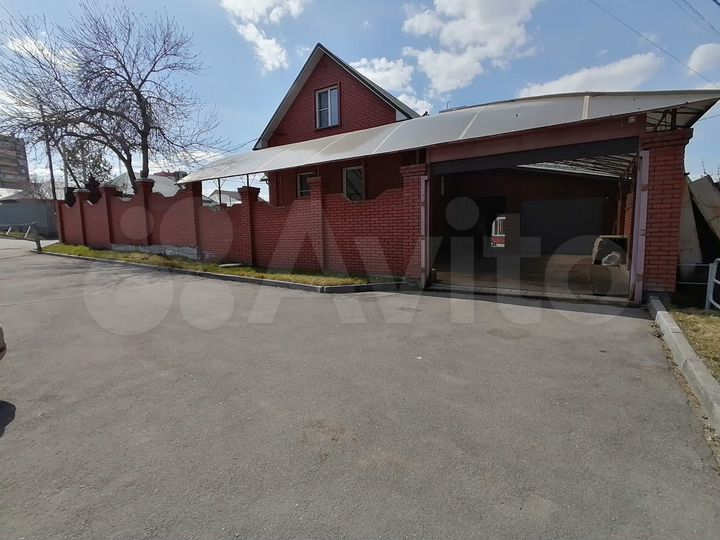 Коттедж 357 м² на участке 6 сот.