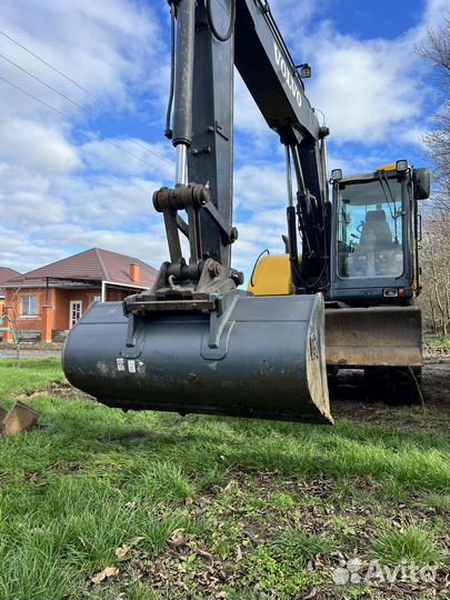 Экскаватор колесный volvo