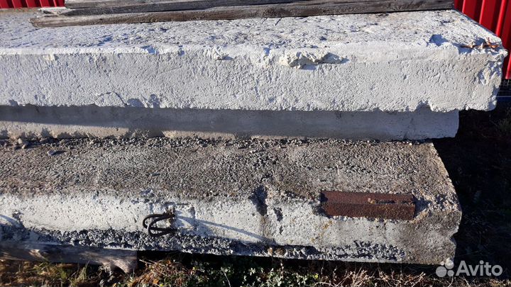 Плиты бетонные, щебень строительный