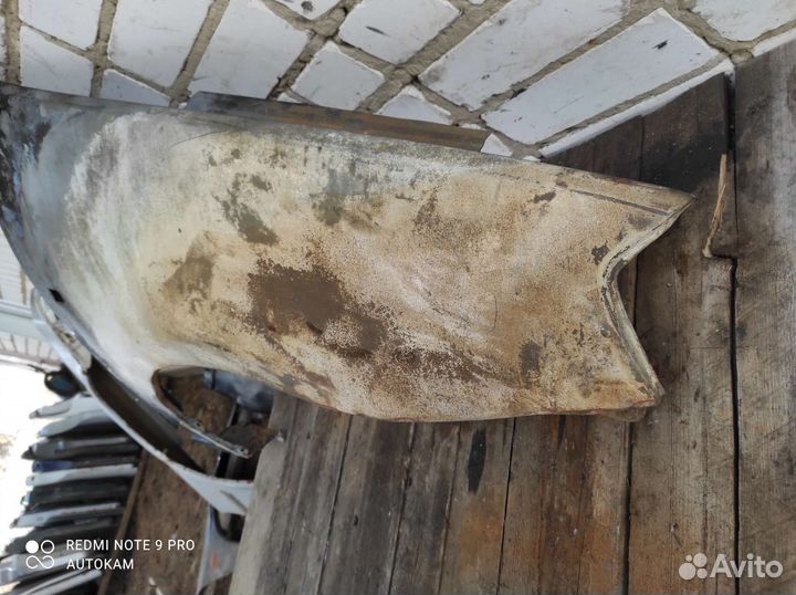 Крыло правое Renault Logan