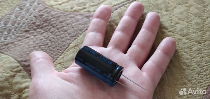 Конденсатор фирмы Jamicon TK 10000 мкф 35 V аудио