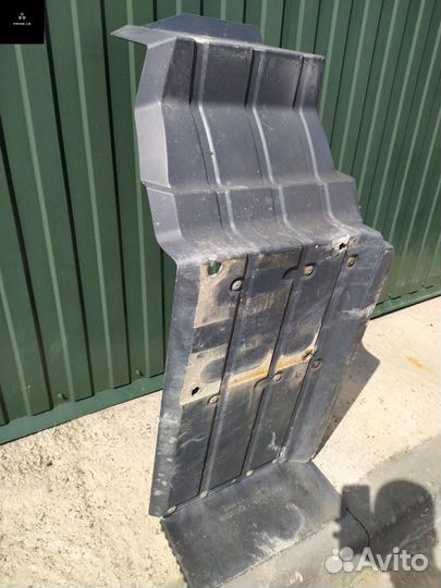 Подкрылок кабины прав. MAN TGS 2008 81664100360