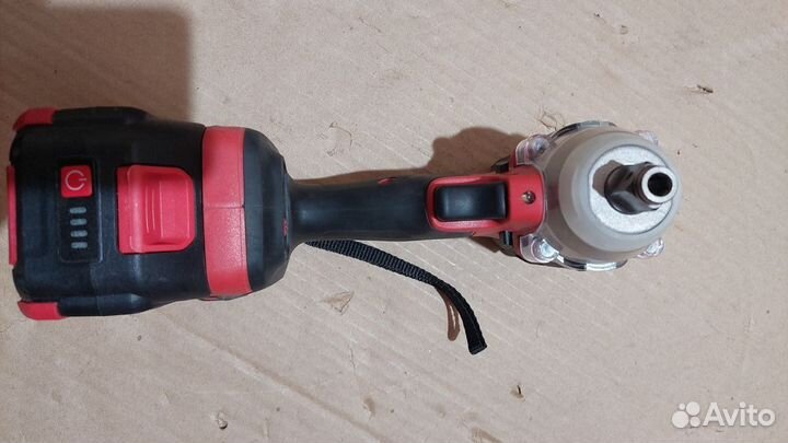 Нет з/у, повреждена рукоятка Гайковерт rino WR1-2