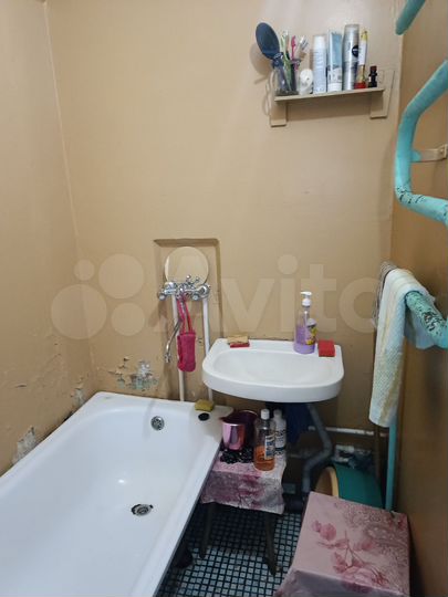 Комната 12 м² в 3-к., 3/5 эт.