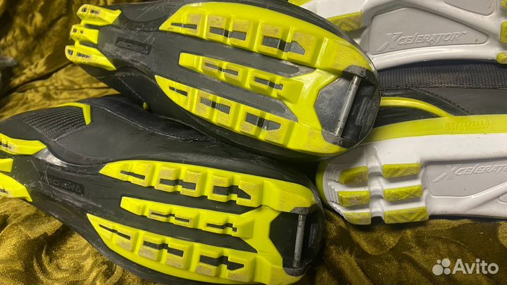 Лыжные ботинки