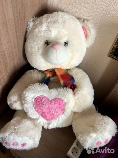 Плюшевый медведь