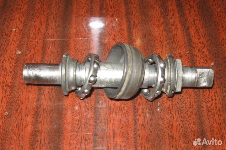 Каретка для вел. Урал, подшипники, конуса, сёдла