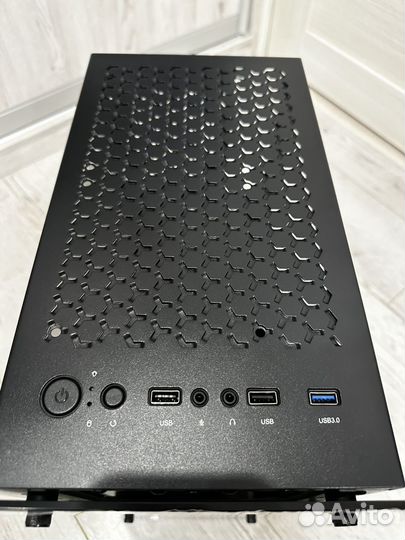 Новый) Игровой корпус для пк. Закаленное стекло