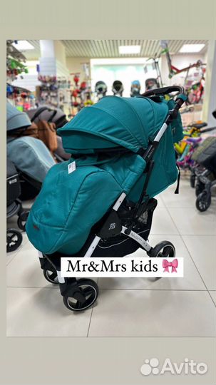 Прогулочная коляска новая
