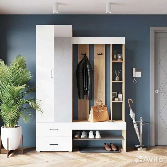 Прихожая с зеркалом, 2 варианта