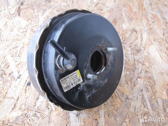 Вакуумный усилитель Toyota Avensis 2