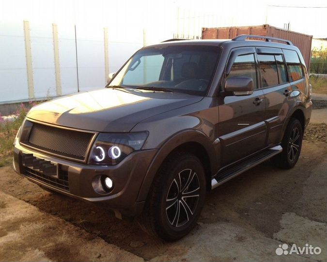 Ангельские глазки Mitsubishi Pajero 4