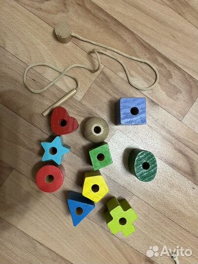 Детские игрушки Деревянная шнуровка