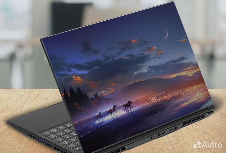 Оклейка ноутбука пленкой