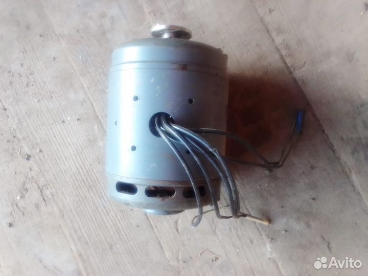 Электродвигатель VEB Elektromotorenwerk