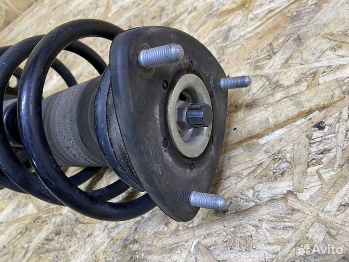 Амортизатор передний правый Mazda 6 GJ 2015