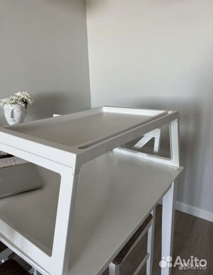 Поднос на ножках IKEA