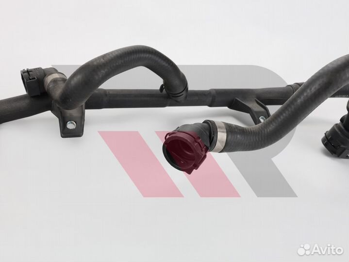 Патрубок системы охлаждения Bmw 1 / 3 Series 17127