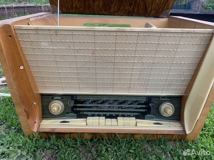 Радиола латвия